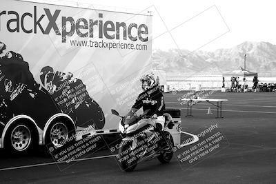 media/May-28-2022-TrackXperience (Sat) [[9bb4dbbe12]]/Around the Pits/